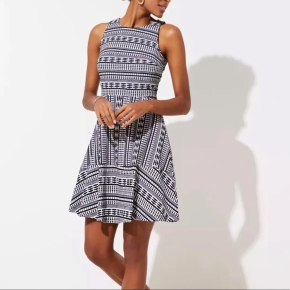 LOFT Black & White Geo Textured Flare Sleeveless Dress - Picture 2 of 8